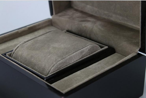 Elegant Black Watch Box